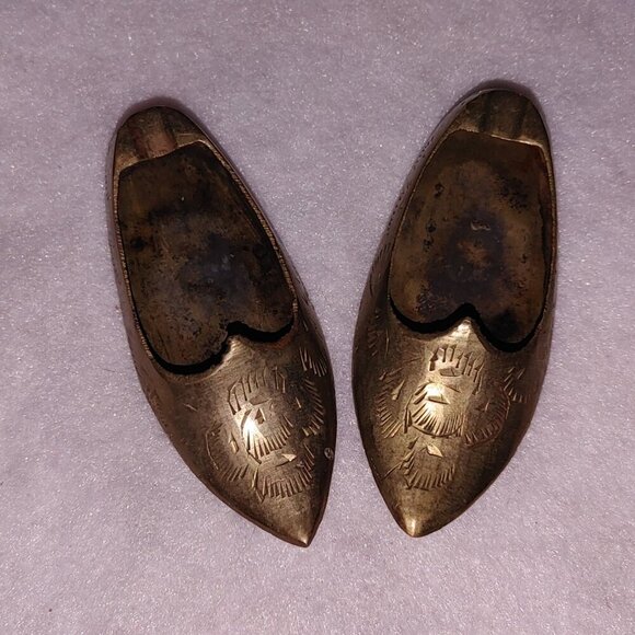 Vintage Indian Brass Shoe - Picture 1 of 5